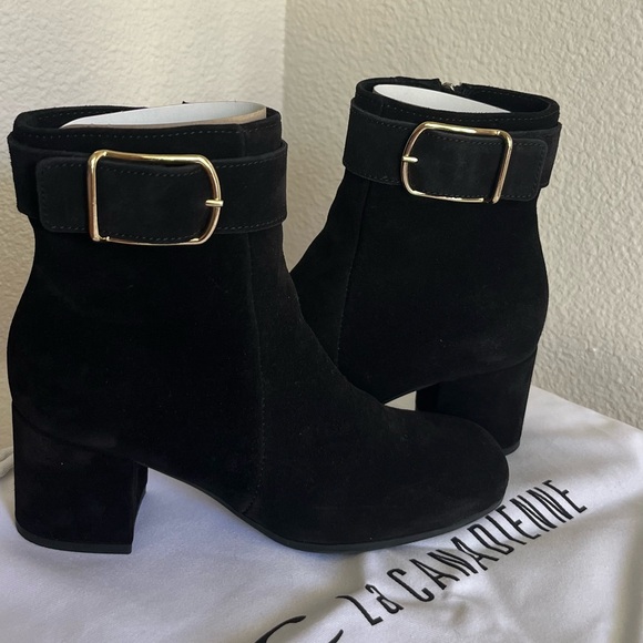 La CANADIENNE Shoes - La Canadienne Jesse Black Suede Ankle Boots